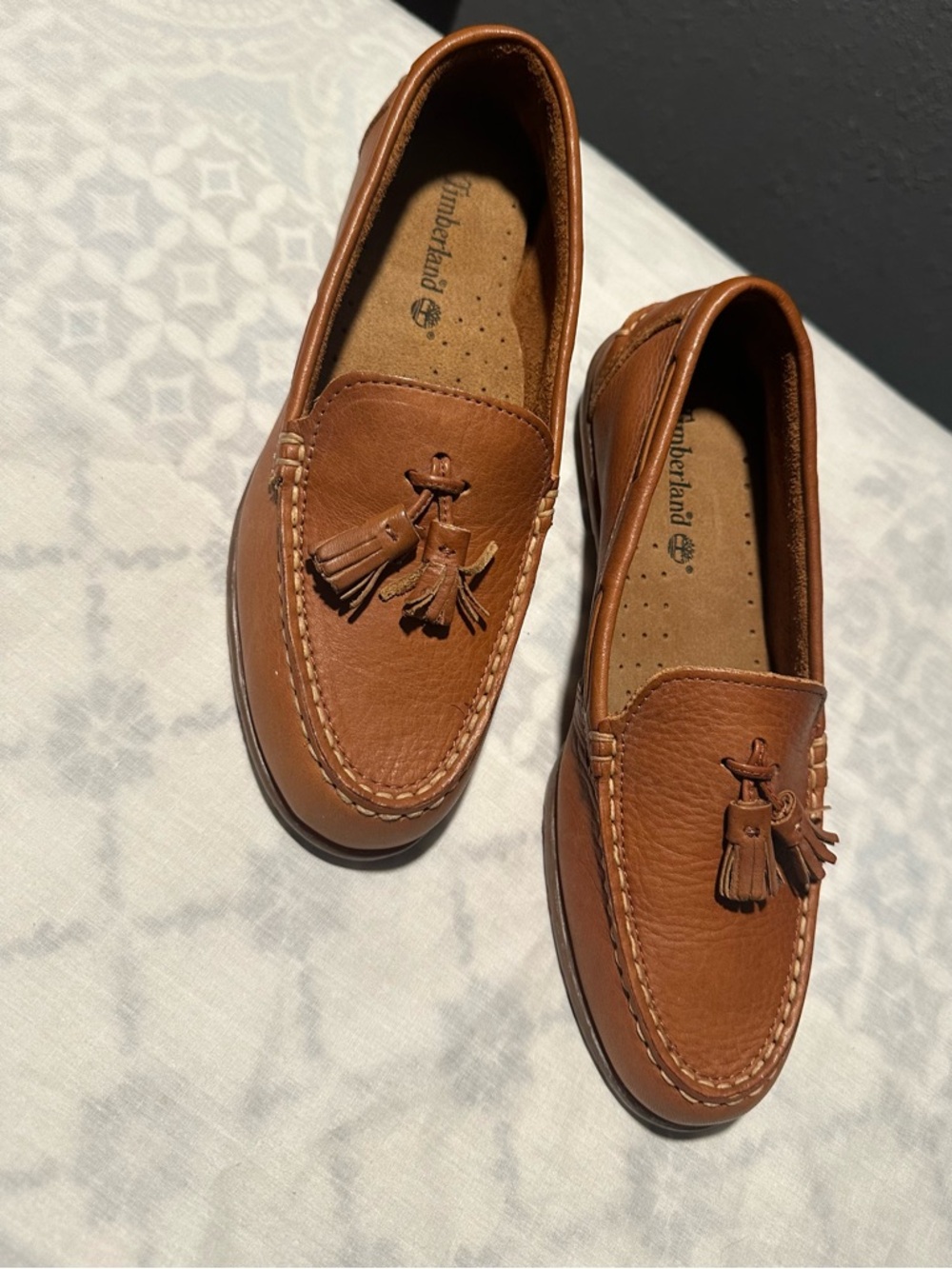 Timberland women Tan Leather Tassel Loafers size 7M